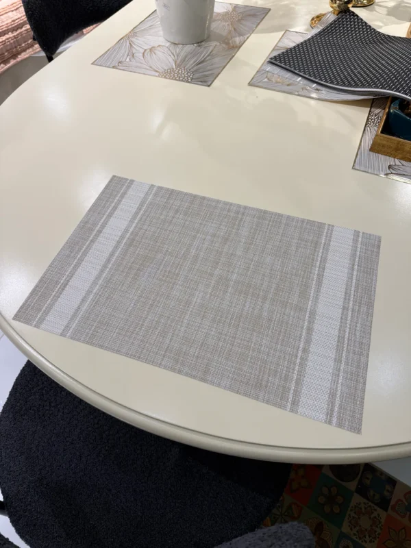 Table Mat  20