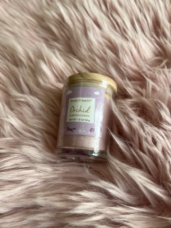 Body and Earth scented candle