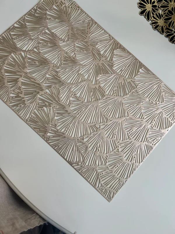 Table Mat 08