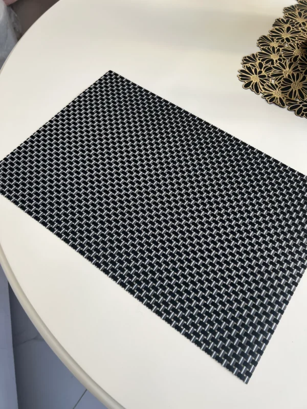 Table Mat 09
