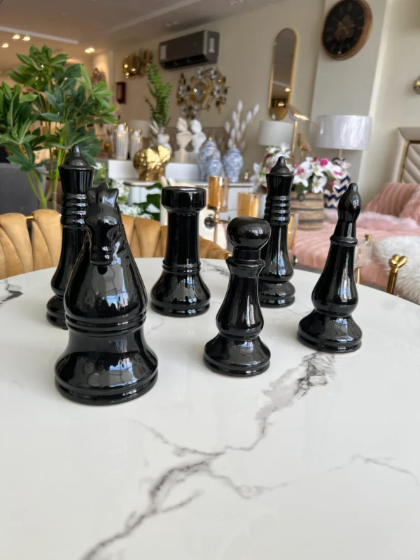 Black Chess 6 piece - Image 2